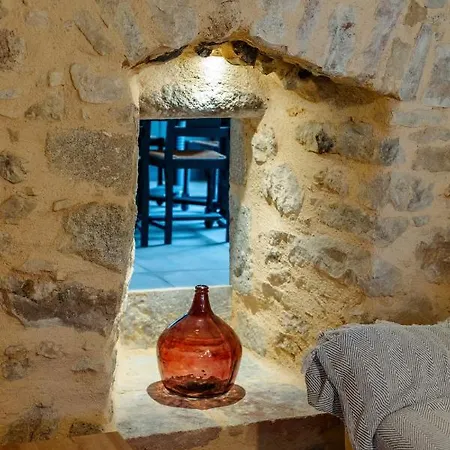 Le De Nyaraló