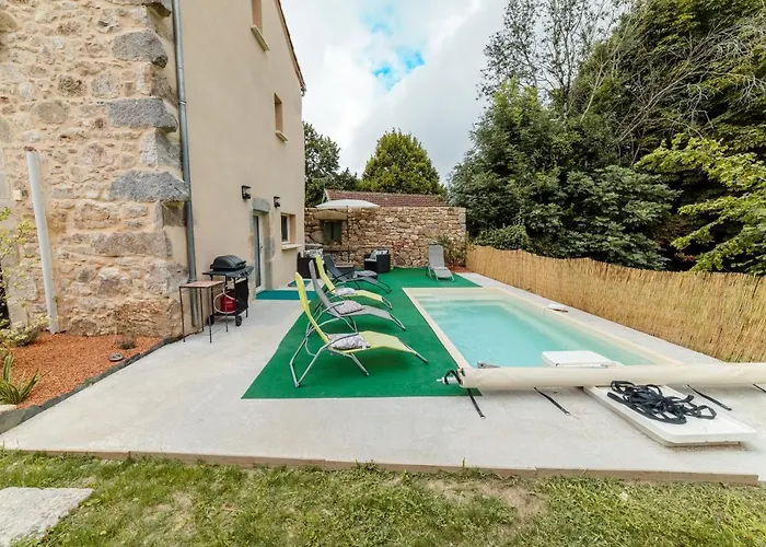 Le De بيت للعطل *