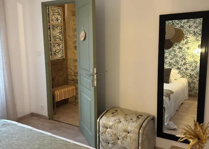 بيت للعطل Le De