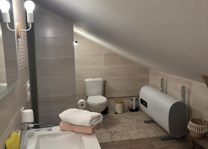 Le De بيت للعطل